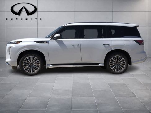 New 2026 INFINITI QX80 Luxe RWD image 4