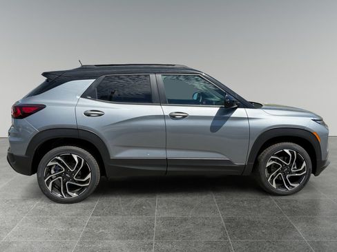 New 2026 Chevrolet TrailBlazer RS w/ Convenience Package AWD/4WD image 6