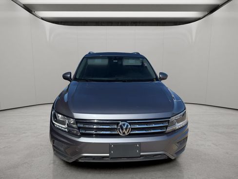 Used 2019 Volkswagen Tiguan SE w/ Panoramic Sunroof Package AWD/4WD image 9