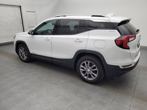 Used 2023 GMC Terrain SLT FWD image 3