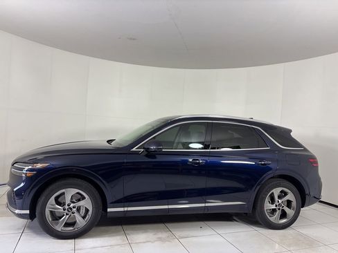 New 2026 Genesis GV70 2.5T Advanced AWD/4WD image 2