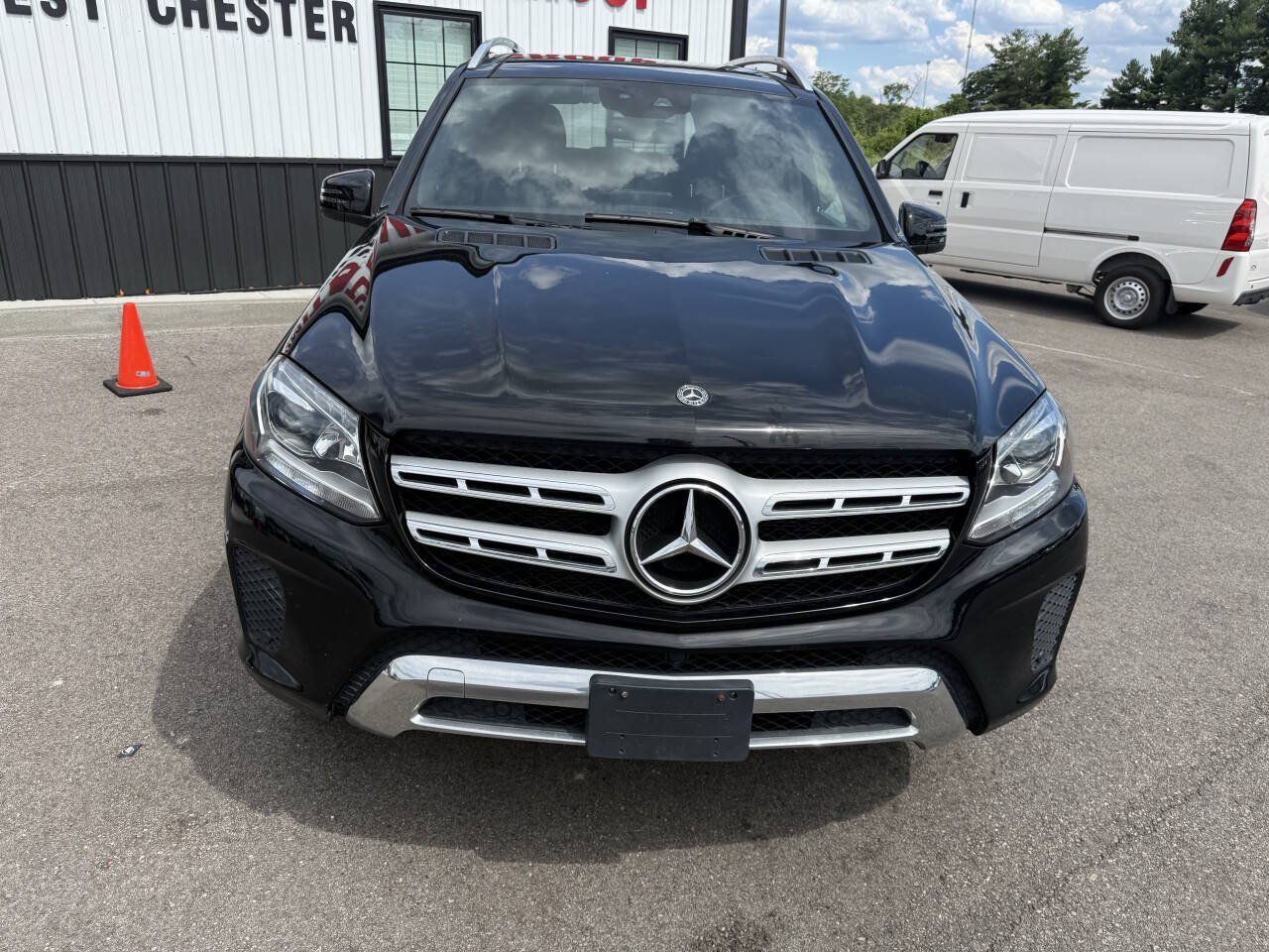 Used 2014 Mercedes-Benz GL 550 4MATIC image 3