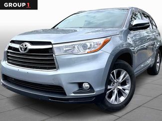 Used 2015 Toyota Highlander XLE video 1
