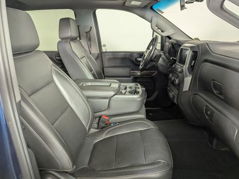 Used 2020 Chevrolet Silverado 2500 LT w/ Convenience Package image 21