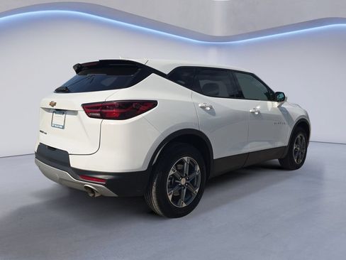 Used 2025 Chevrolet Blazer LT AWD/4WD image 6