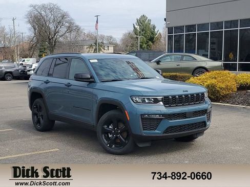 New 2026 Jeep Grand Cherokee Limited w/ Limited Altitude Package AWD/4WD image 1