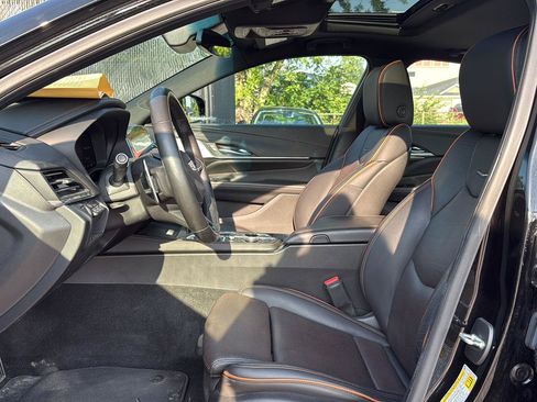 Used 2022 Cadillac CT4 V w/ Technology Package AWD/4WD image 9