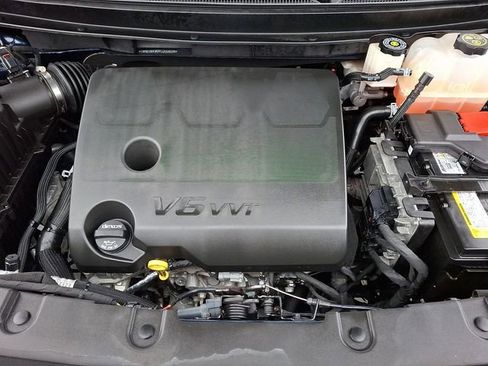 Used 2023 Chevrolet Traverse LT AWD/4WD image 29