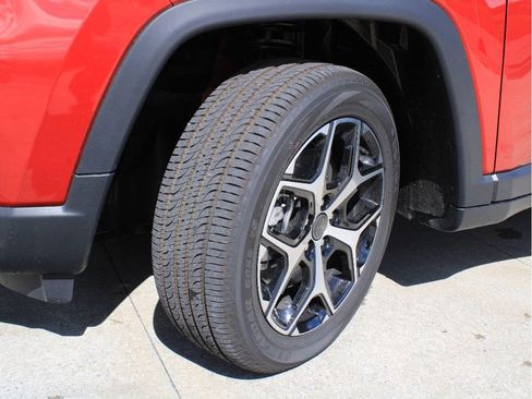 New 2026 Jeep Compass Limited AWD/4WD image 39