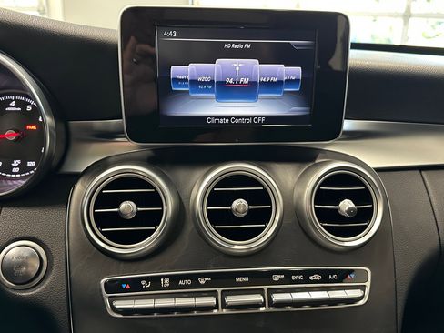 Used 2017 Mercedes-Benz C 300 Luxury image 36