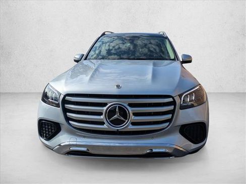 Certified 2026 Mercedes-Benz GLS 450 4MATIC image 2