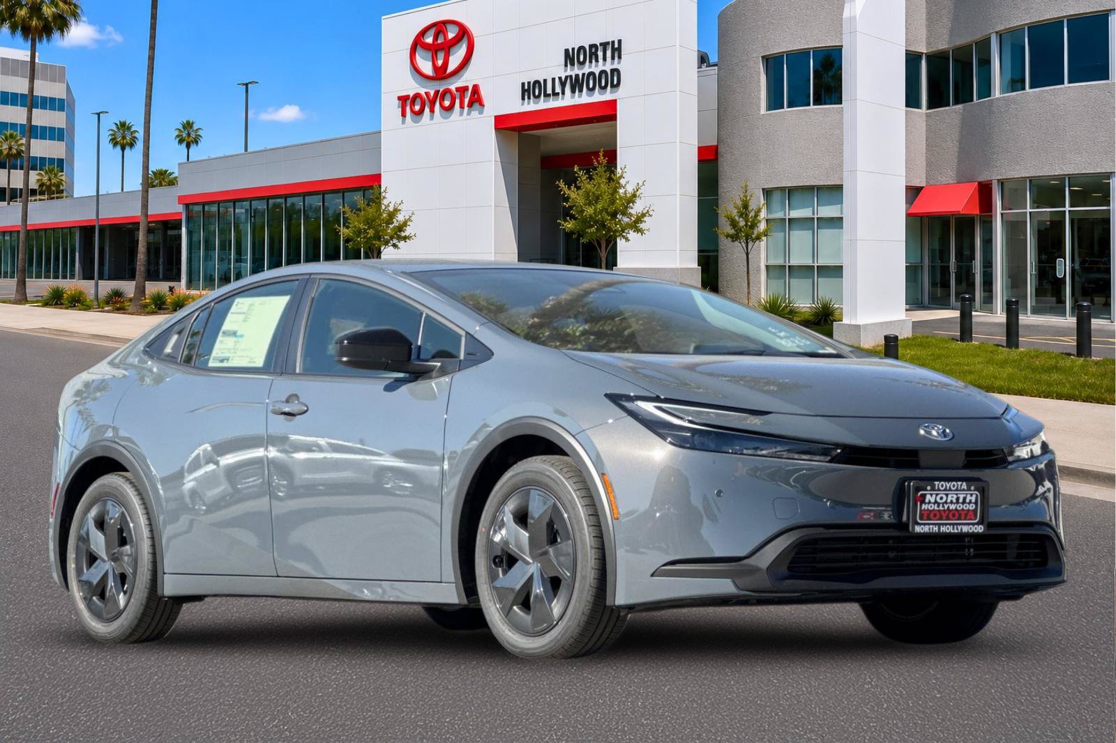 New 2027 Toyota Prius LE FWD image 9