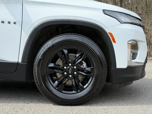 Used 2023 Chevrolet Traverse LT w/ Midnight/Sport Edition image 12