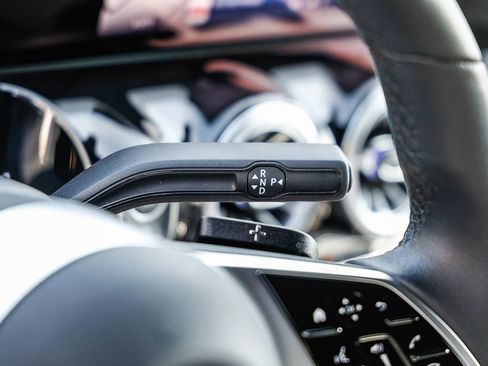 Certified 2025 Mercedes-Benz GLA 250 4MATIC image 19