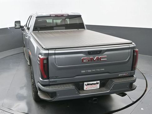 Used 2024 GMC Sierra 2500 AT4 w/ AT4 Premium Plus Package AWD/4WD image 15