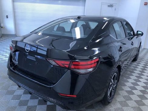 Used 2025 Nissan Sentra SV image 34