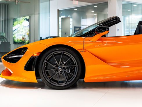 New 2026 McLaren 750S Spider image 42
