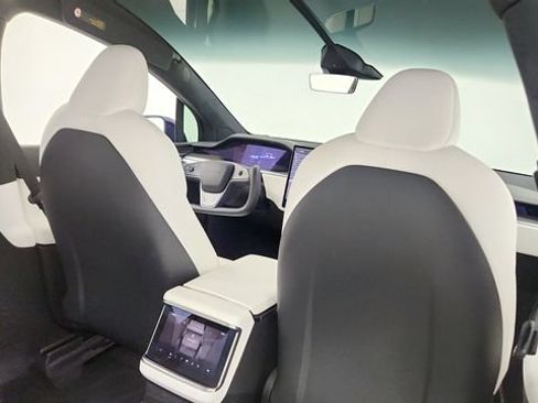 Used 2022 Tesla Model X Plaid AWD/4WD image 39