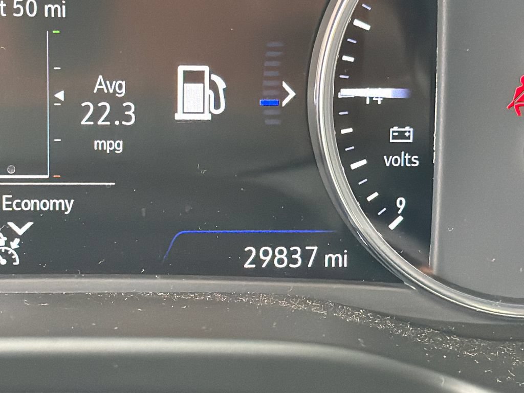 Used 2023 Buick Enclave Avenir w/ Avenir Technology Package FWD image 27
