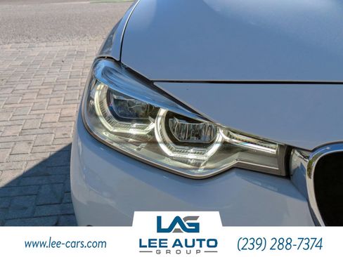 Used 2018 BMW 330i Sedan w/ Convenience Package image 8