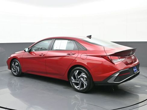 Certified 2025 Hyundai Elantra Sport image 6