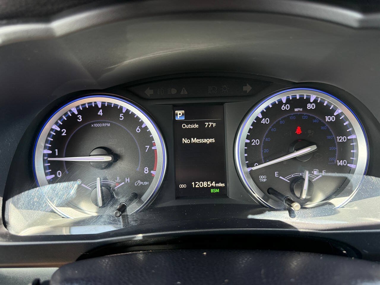 Used 2019 Toyota Highlander XLE AWD/4WD image 40