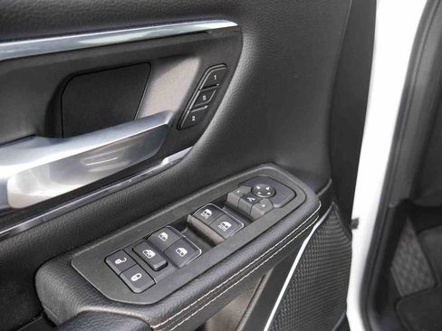 Certified 2025 RAM 1500 Laramie image 30