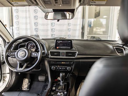 Used 2017 MAZDA MAZDA3 Grand Touring image 34