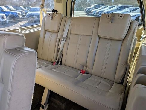 Used 2017 Lincoln Navigator L Reserve image 25