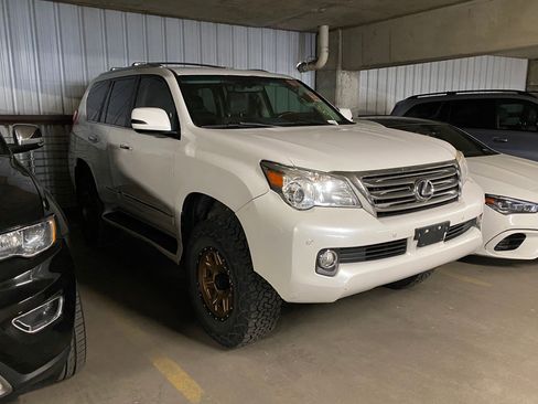 Used 2012 Lexus GX 460 image 4