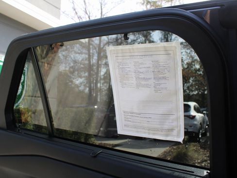 Used 2022 Ford Explorer Limited image 24