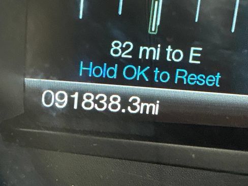 Used 2018 Ford Edge SEL w/ Equipment Group 201A FWD image 10