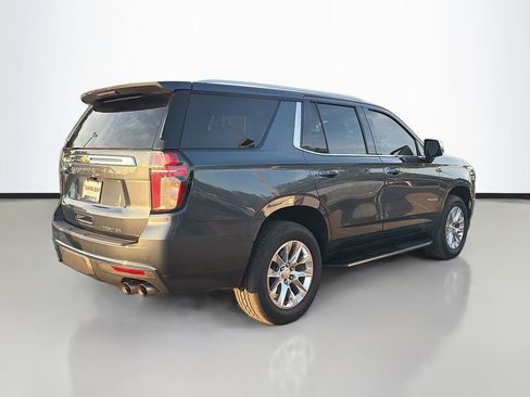 Used 2021 Chevrolet Tahoe Premier w/ Premium Package image 3
