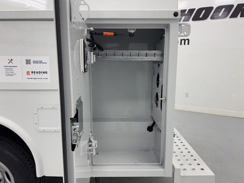 New 2025 Chevrolet Express 3500 w/ Power Convenience Package image 25