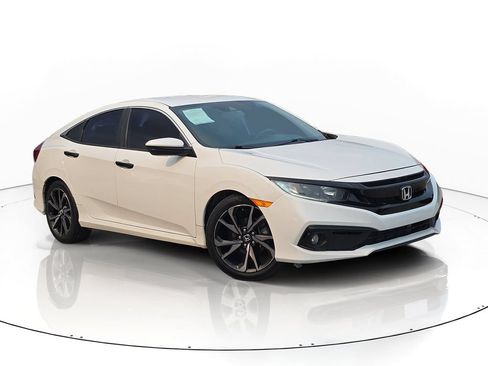 Used 2019 Honda Civic Sport image 3