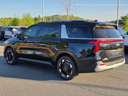 New 2026 Kia Carnival EX image 5