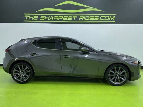 Used 2020 MAZDA MAZDA3 image 11