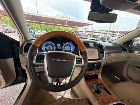 Used 2013 Chrysler 300 C RWD image 11
