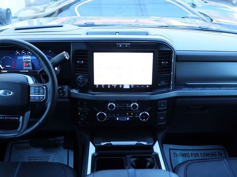 Used 2025 Ford F250 Platinum image 33