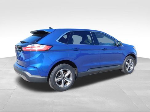 Used 2023 Ford Edge SEL w/ Convenience Package AWD/4WD image 3