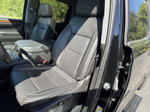 Used 2023 GMC Sierra 1500 Denali w/ Denali Reserve Package AWD/4WD image 28