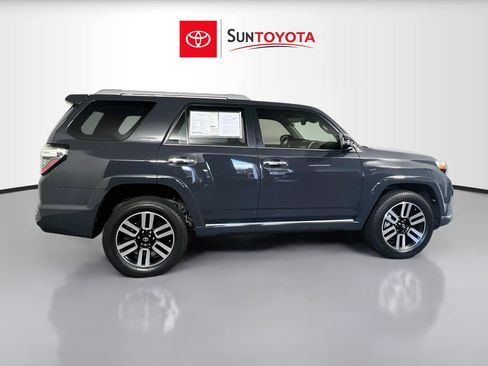 Used 2024 Toyota 4Runner Limited AWD/4WD image 2