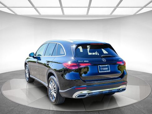 Certified 2026 Mercedes-Benz GLC 300 4MATIC image 2