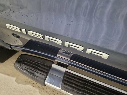 Used 2019 GMC Sierra 1500 SLE image 33