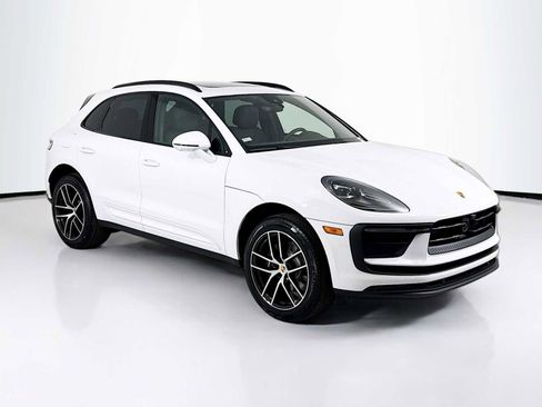 New 2026 Porsche Macan image 7