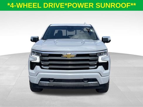 Used 2025 Chevrolet Silverado 1500 High Country w/ Technology Package AWD/4WD image 2