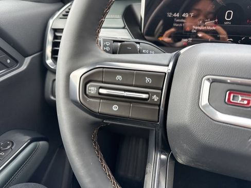 New 2026 GMC Acadia AT4 w/ Luxury Package AWD/4WD image 20