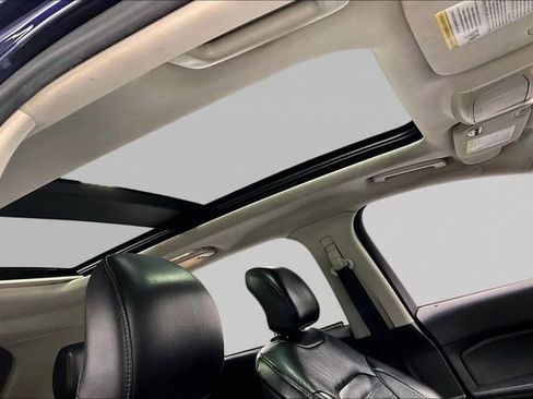 Used 2016 Ford Edge SEL w/ Equipment Group 201A FWD image 4