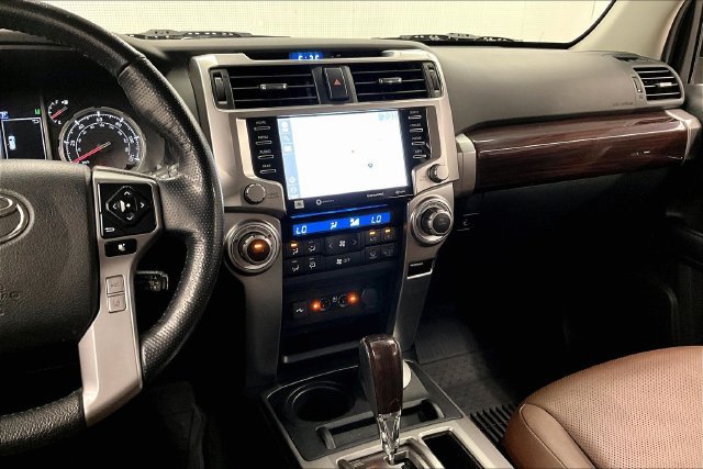 Used 2023 Toyota 4Runner Limited AWD/4WD image 6