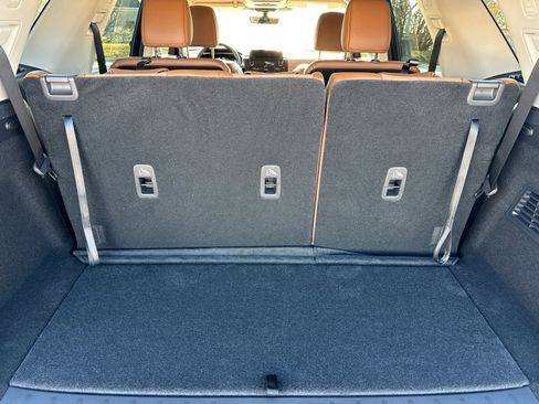 New 2025 Nissan Pathfinder Platinum image 19